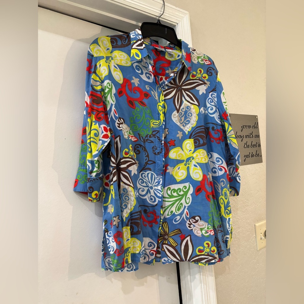 Chico’s Size 3 - Tropical Floral Women's 3/4 Sleeve Button Up Top - Resort Wear
